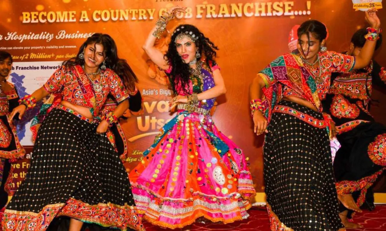 Garba-Queen Simran Ahuja