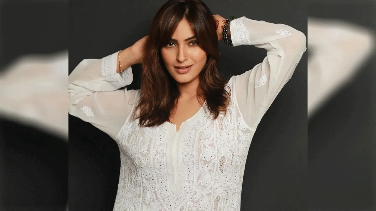 Shivangi Verma I consider myself a low-maintenance friend!