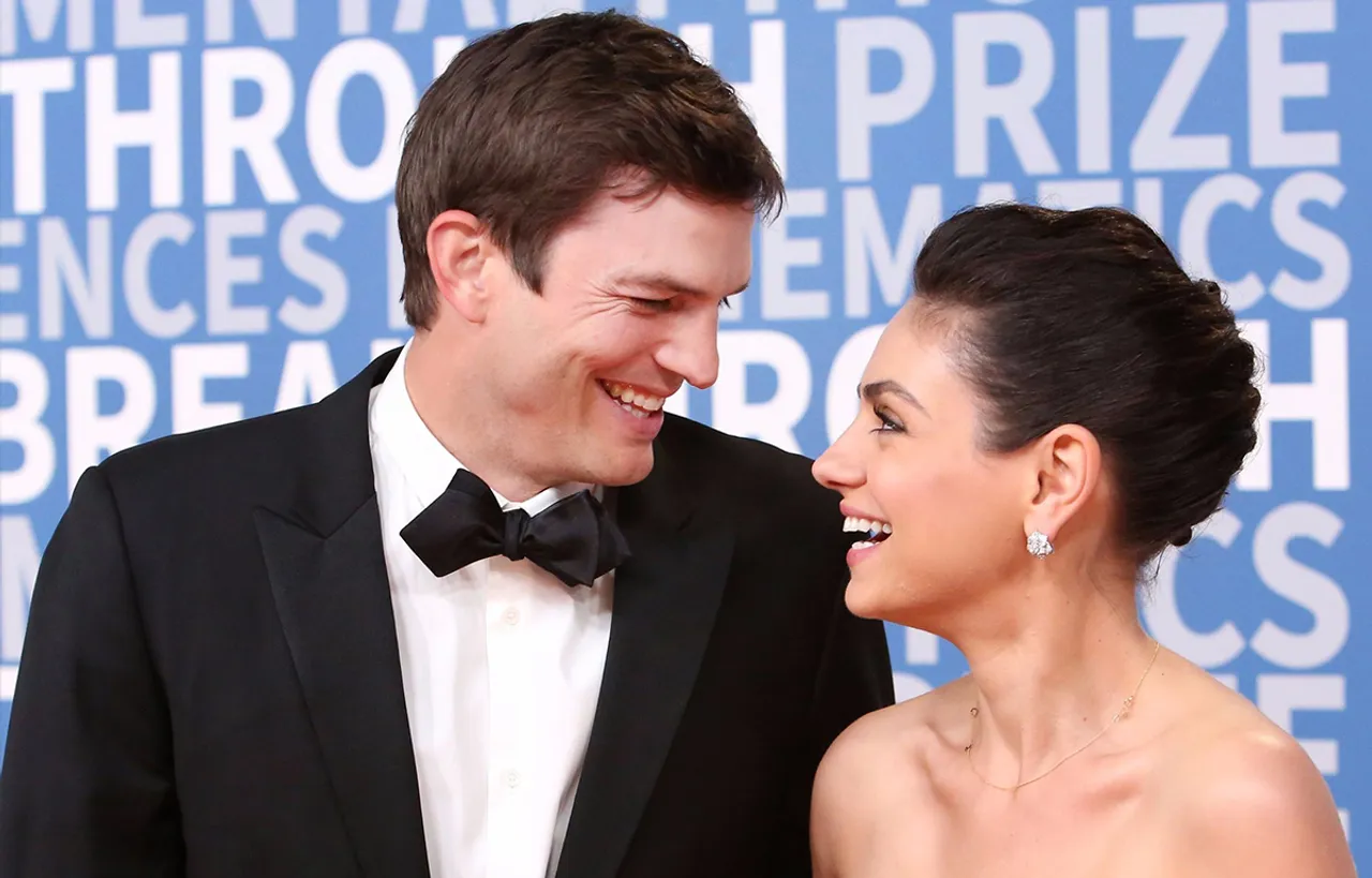 ASHTON KUTCHER AND MILA KUNIS TOOK 17 YEARS TO MAKE A STELLAR RED CARPET APPEARANCE