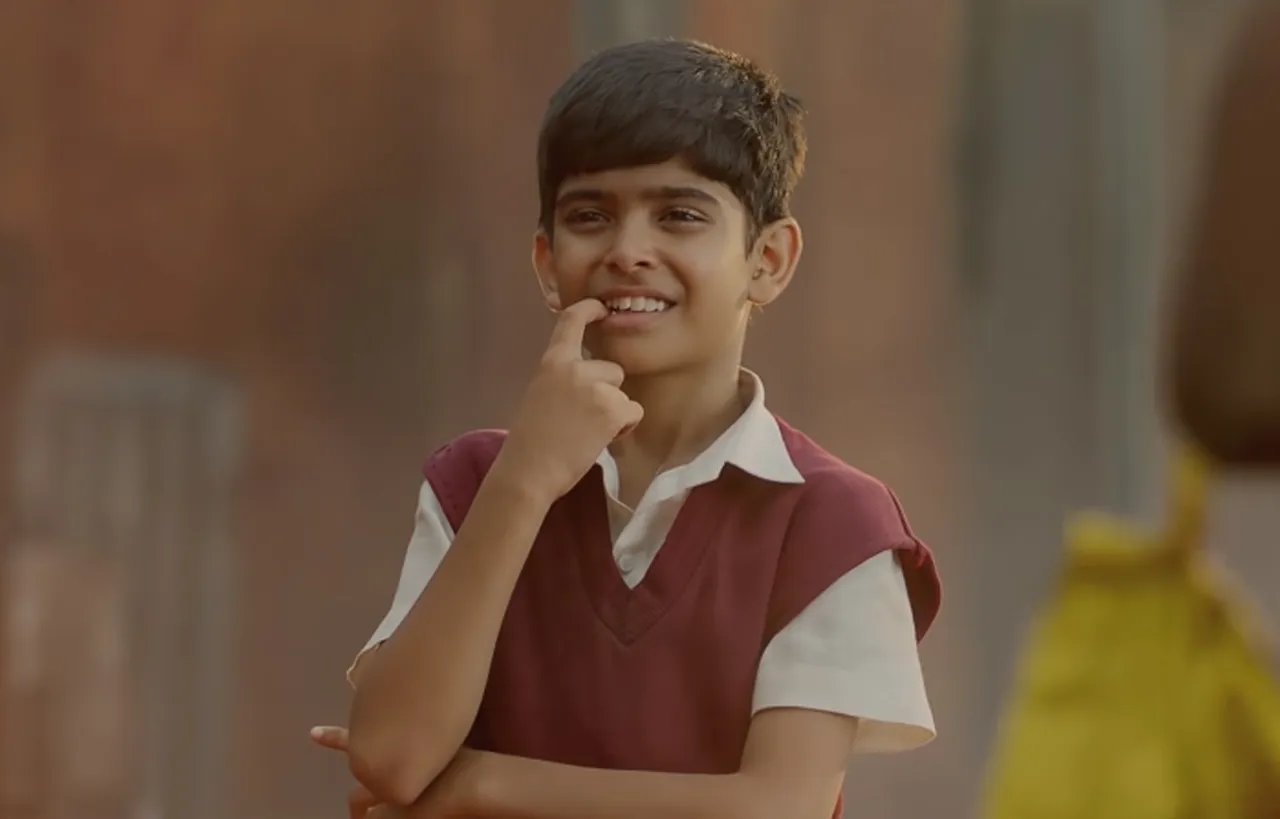 Chalo Jeete Hain’s trailer out