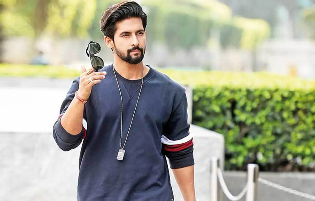 RAVI DUBEY TURNS RAPPER FOR ‘SABSE SMART KAUN ?’