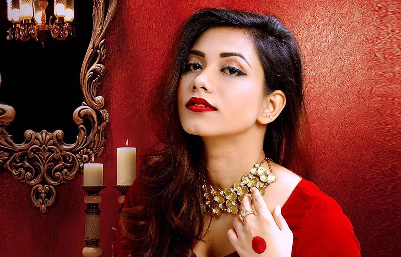 Madhumita Biswas To Make Her Debut In Films With Suspense