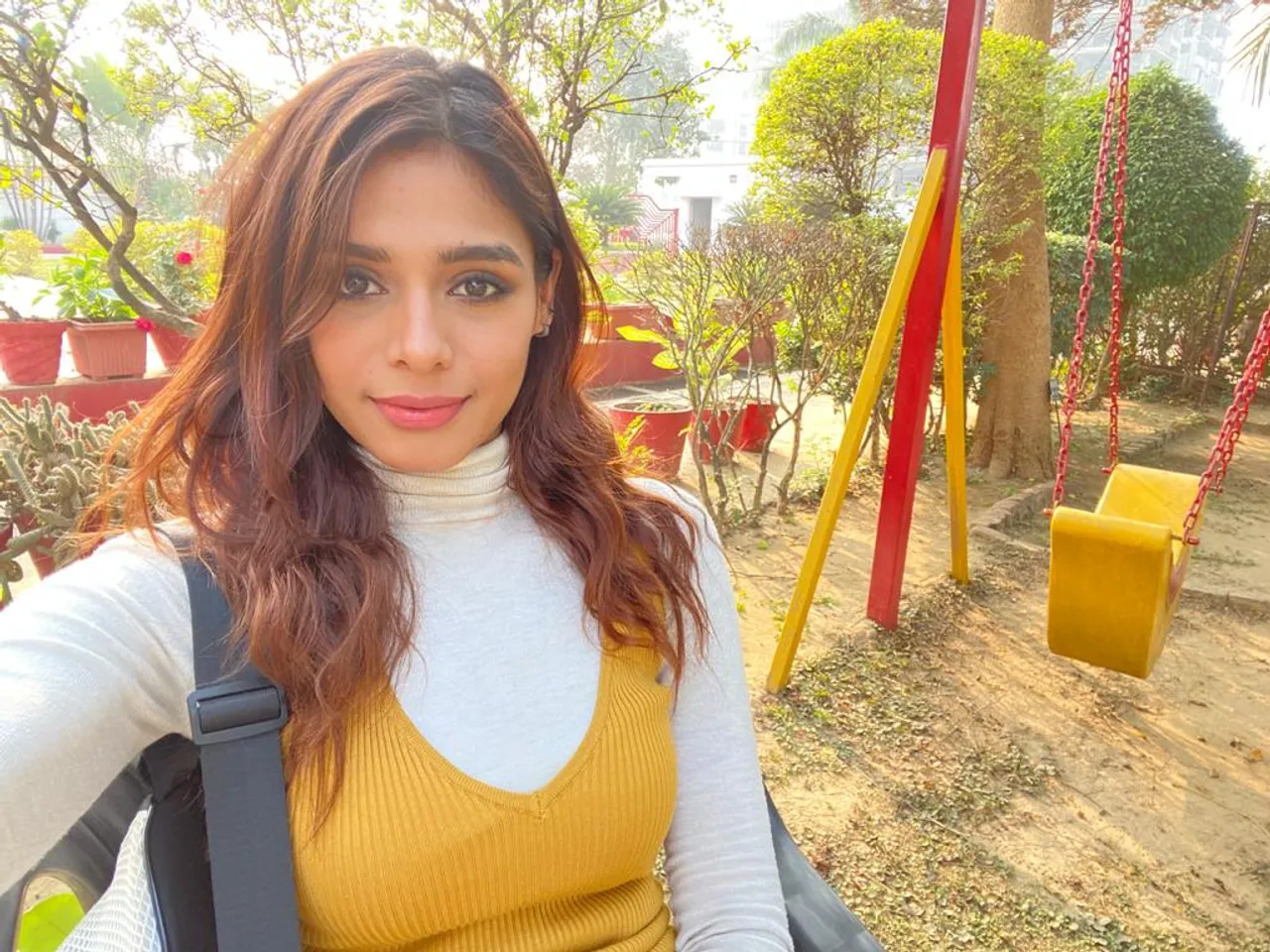Pranati Rai Prakash surprise visit to Patna to spend New Year with her Dad, Check out these pictures