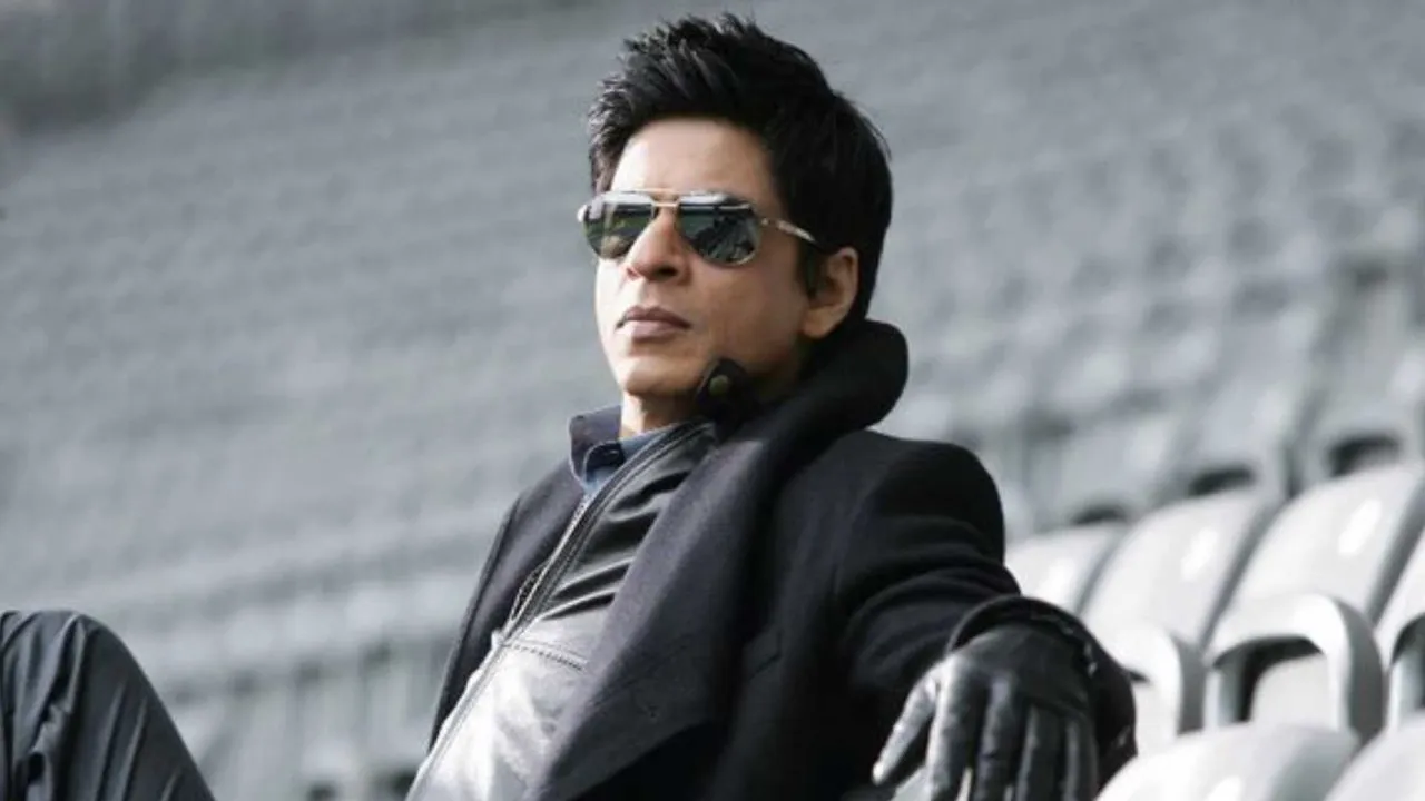 A Lonely young man from Delhi walked alone in Bombay, crowds followed him and made the king of their hearts