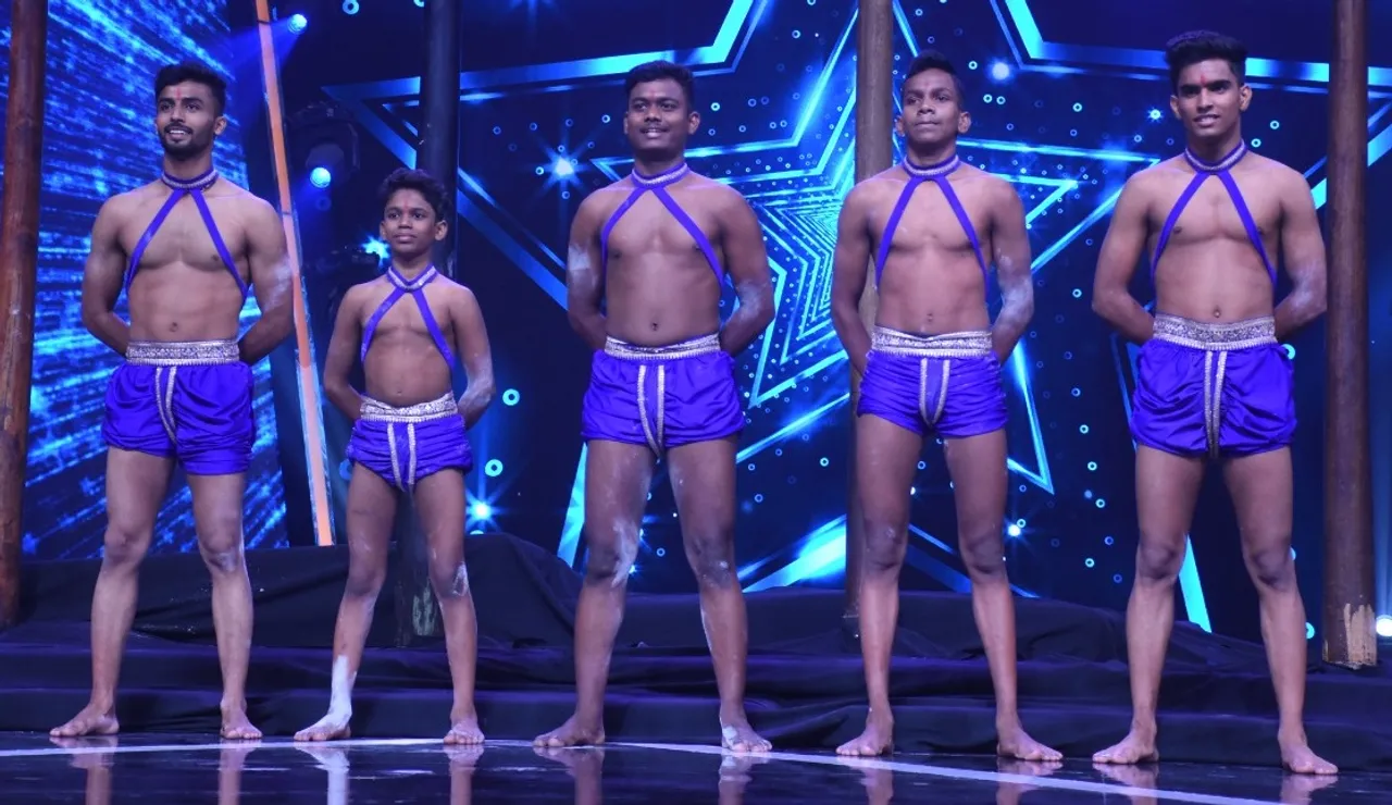 Bhopal’s Bharat Boys receive a ‘Hunar Salam’ for their Mallakhamba act this weekend on India's Got Talent!