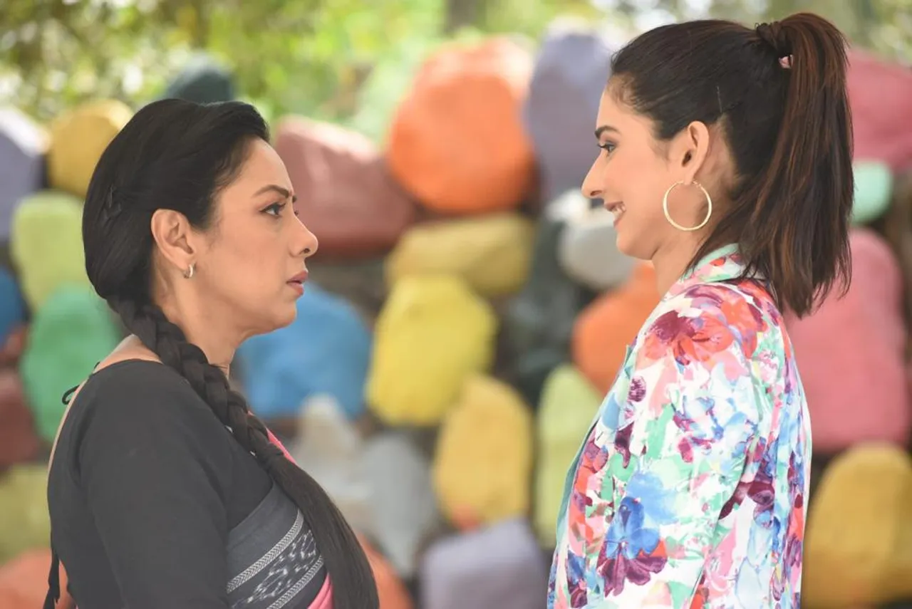 Malvika confesses to Anupamaa that she like Vanraj