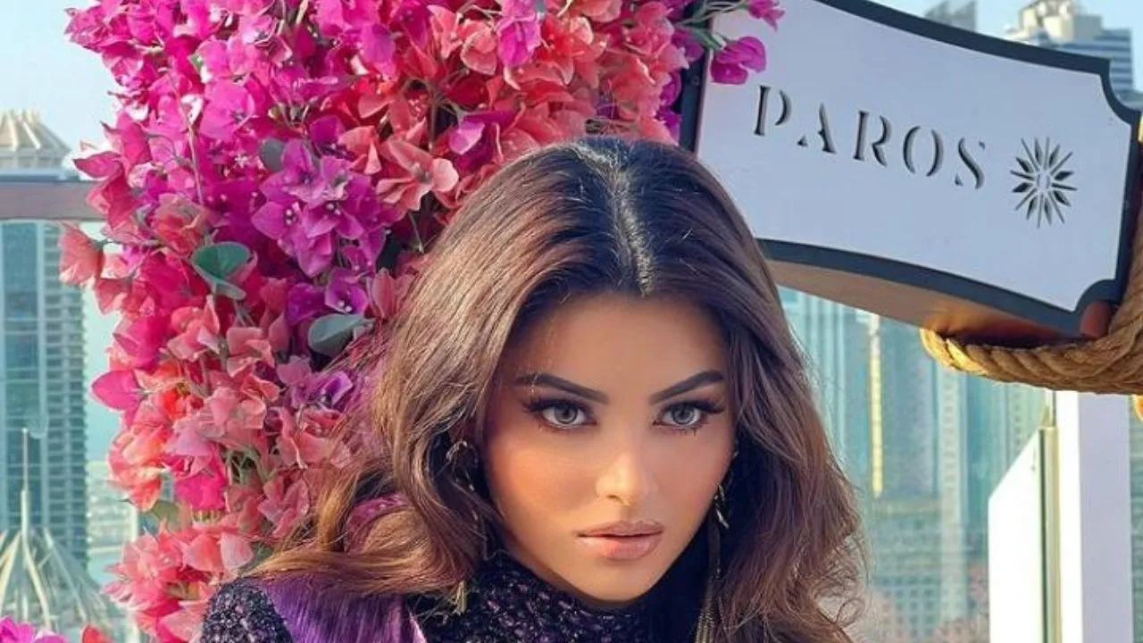 Urvashi Rautela ‘A new heart for a new year always for New year 2022’ shares this inspiring video from the top of the world on Instagram