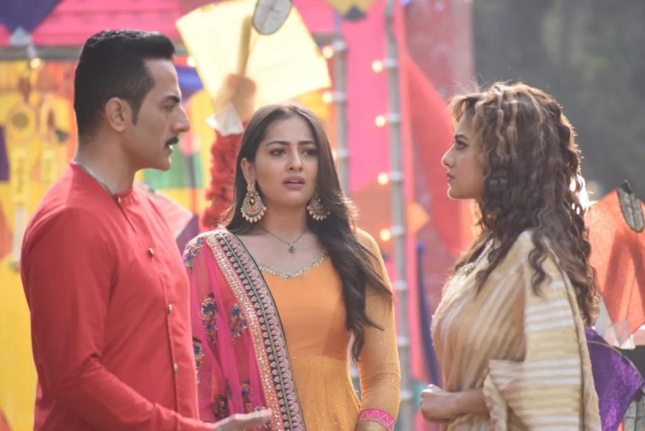 Kavya questions Vanraj and the Shahs