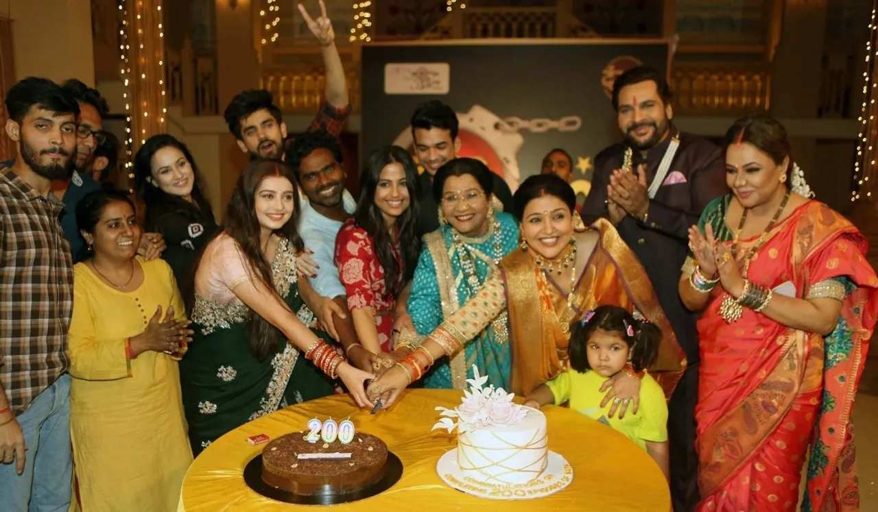 Celebrations for Dangal TV's Nath Zewar Ya Zanjeer team, as the show completes 200 episodes