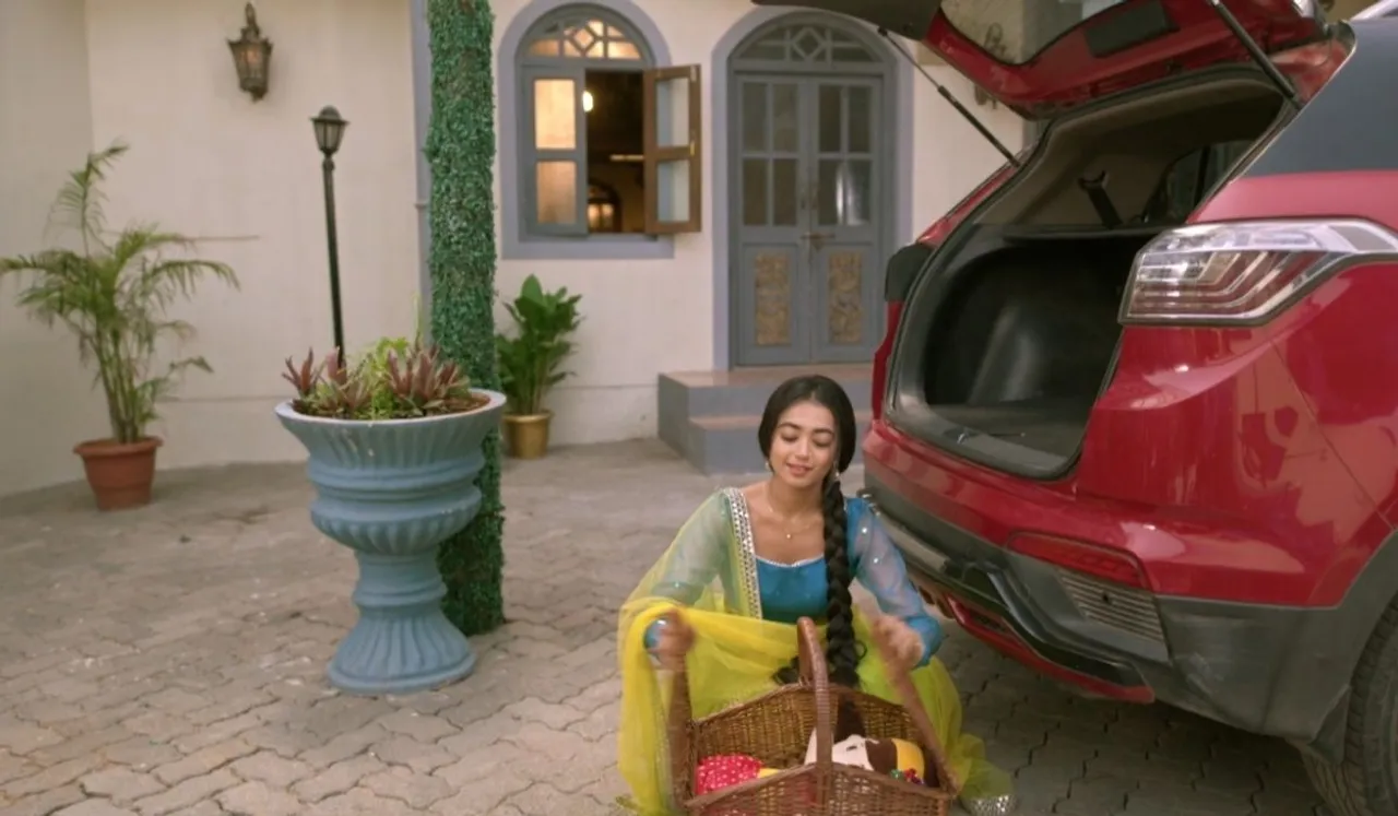 Pyar Ka Pehla Naam Radha Mohan: Radha is kidnapped
