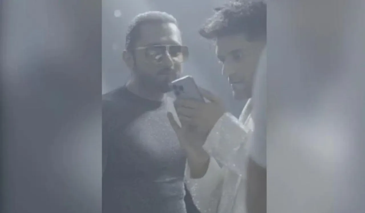This leaked video of Guru Randhawa and Honey Singh from the sets of Designer are doing the rounds of social media! Their fans are in a frenzy awaiting more BTS from the shoot!