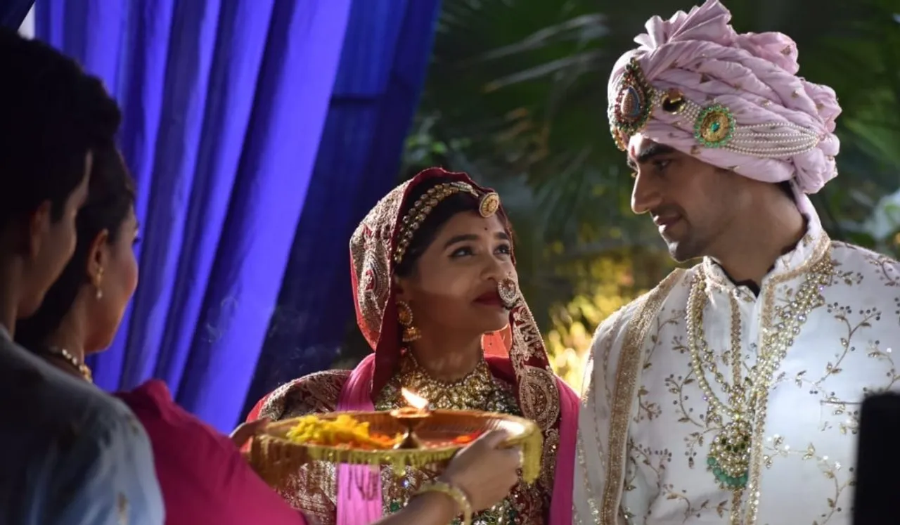 Will Akshara get a happy beginning?