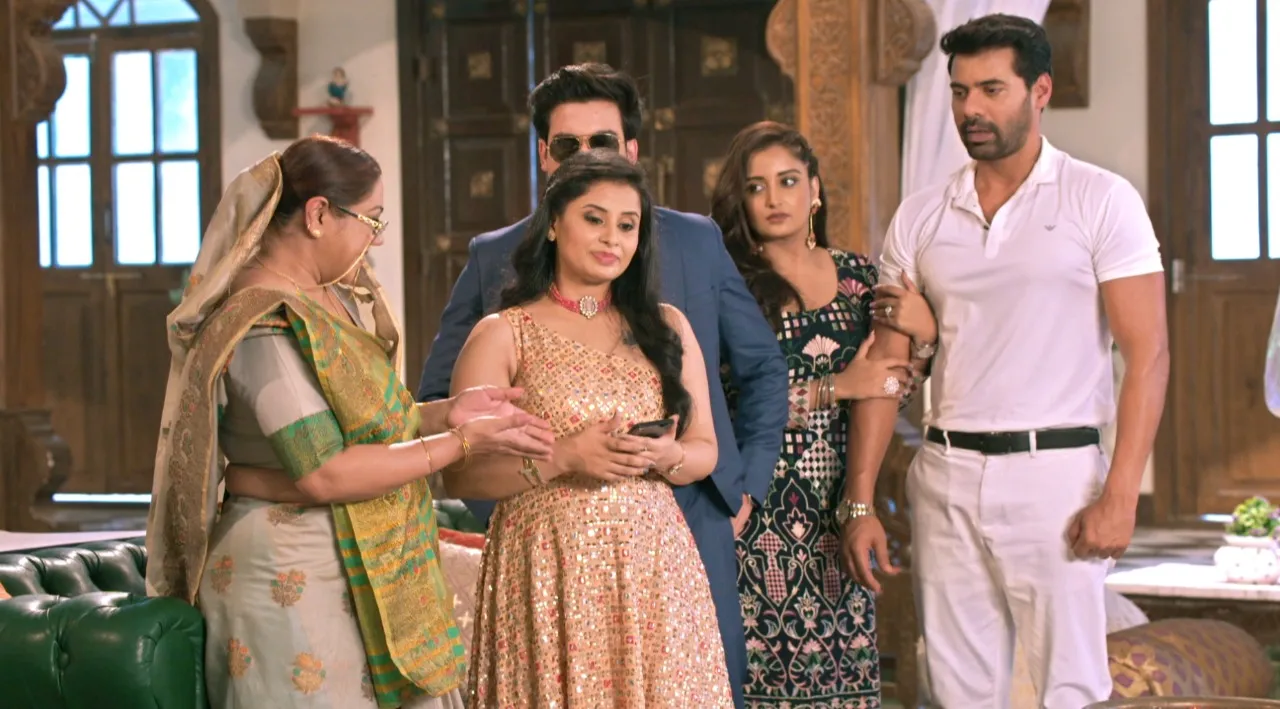 Mohan speaks up for Radha