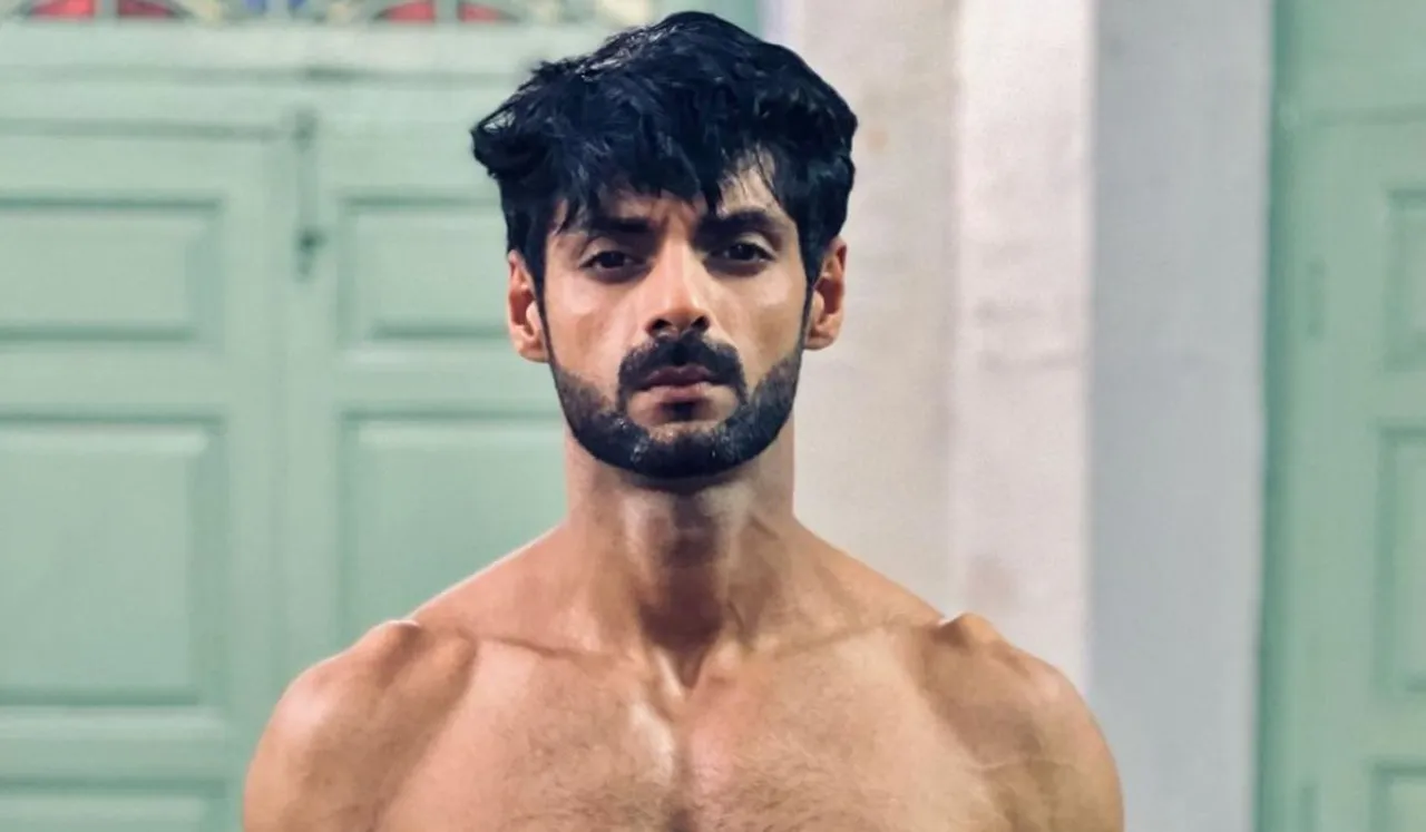 Karan Wahi is looking hot and fans are going crazy!