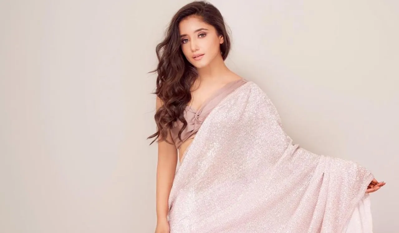 Ravishing Rachi Sharma is enjoying all the love her debut show Woh Toh Hai Albelaa is getting her: I feel so grateful to be a part of this beautiful team