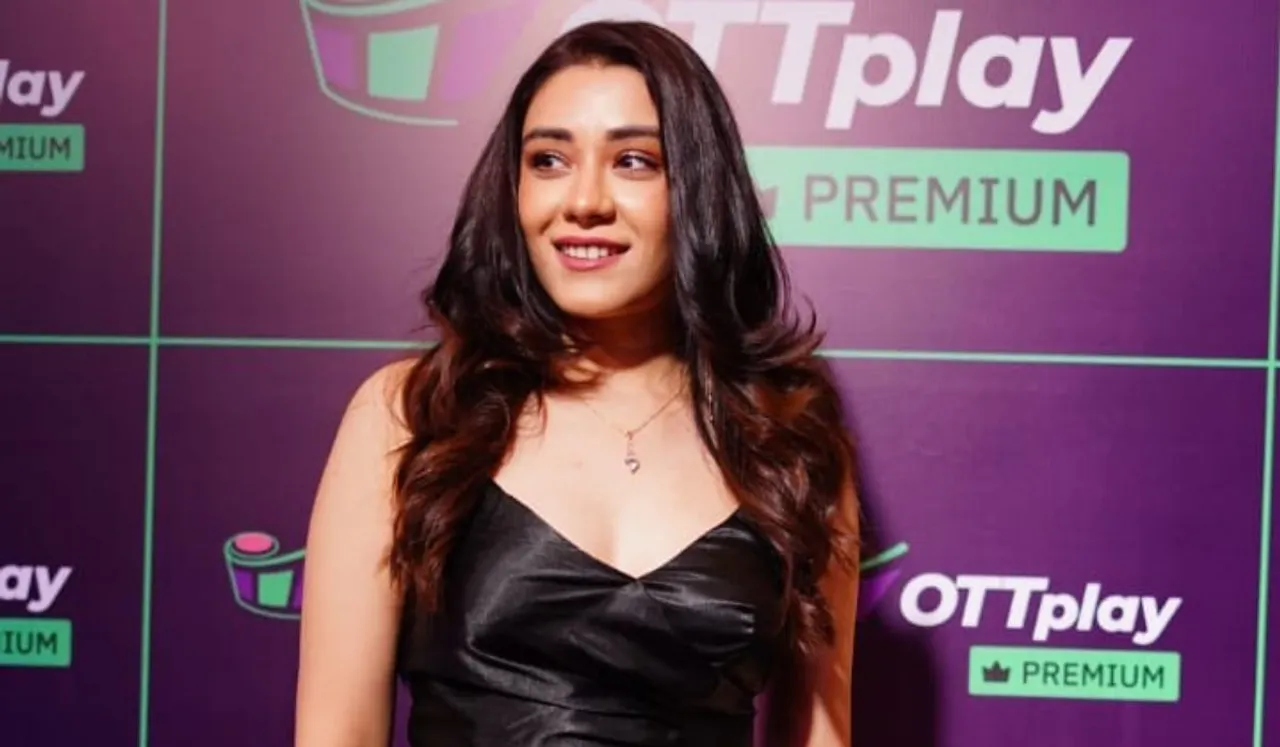 'Yeh Kali Kali Aankhein' actress Anchal Singh Looked Gorgeous in a Black Bodycon Dress at the OTT Play Awards