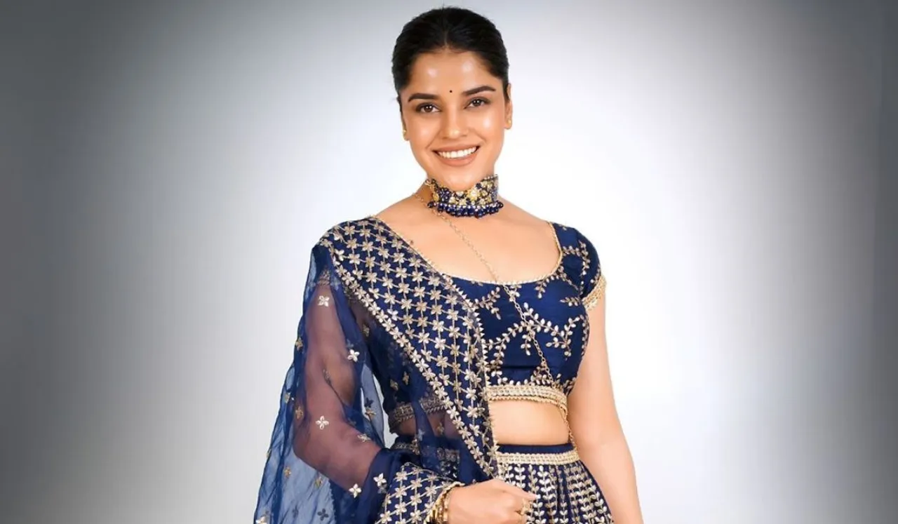 I am really happy this year as this is the first time I will be bringing Ganpati in my Own Mumbai Home - Says Pia Bajpiee