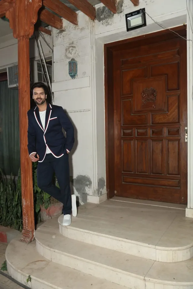 Sanjay Gagnani Spotted in Delhi (2)