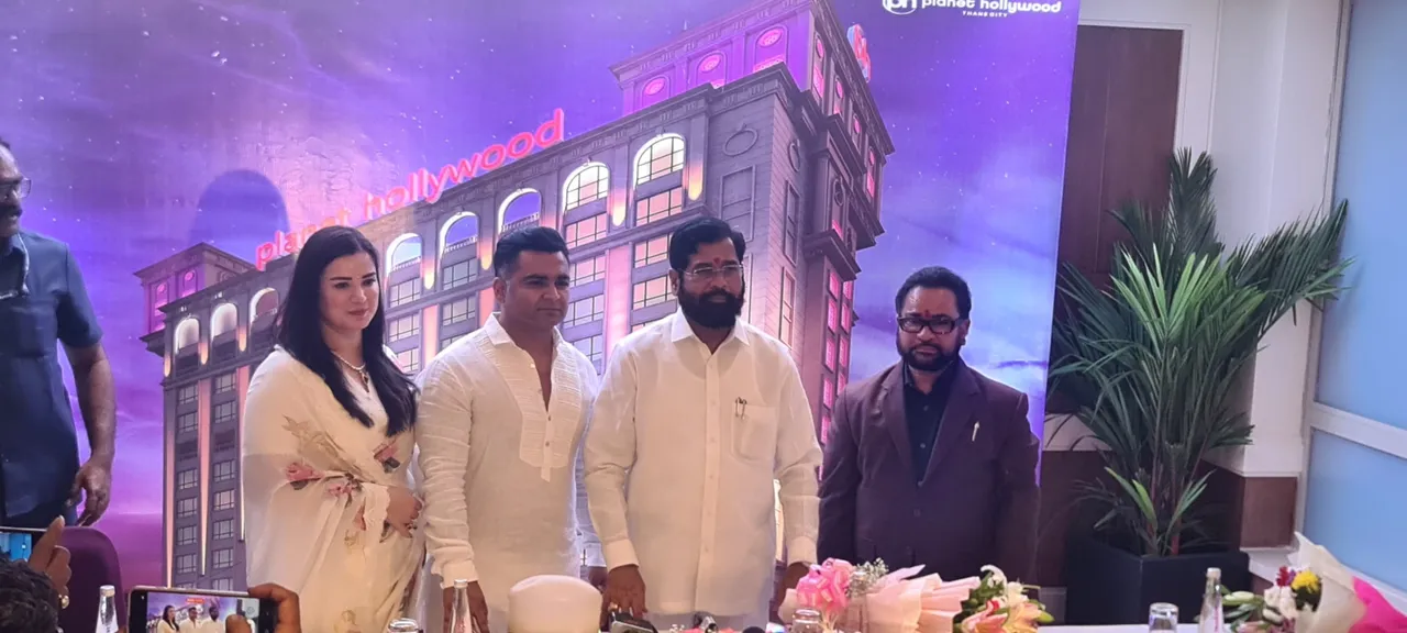 Urvashi Sharma, Sachiin Joshi, Hon CM Shri Eknath Shinde & JM Joshi