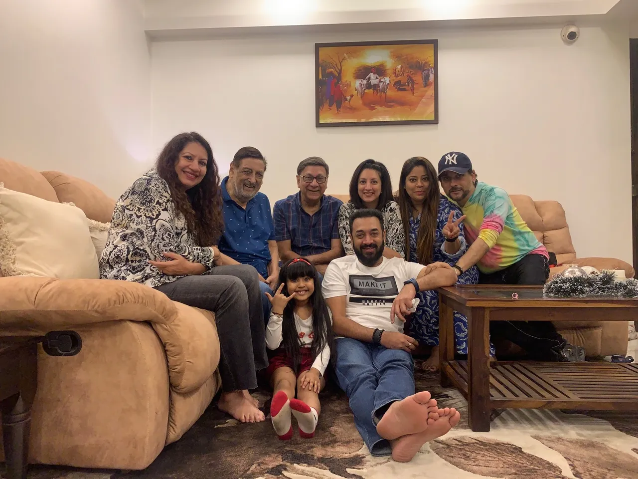 Hiten Paintal with his family (2)
