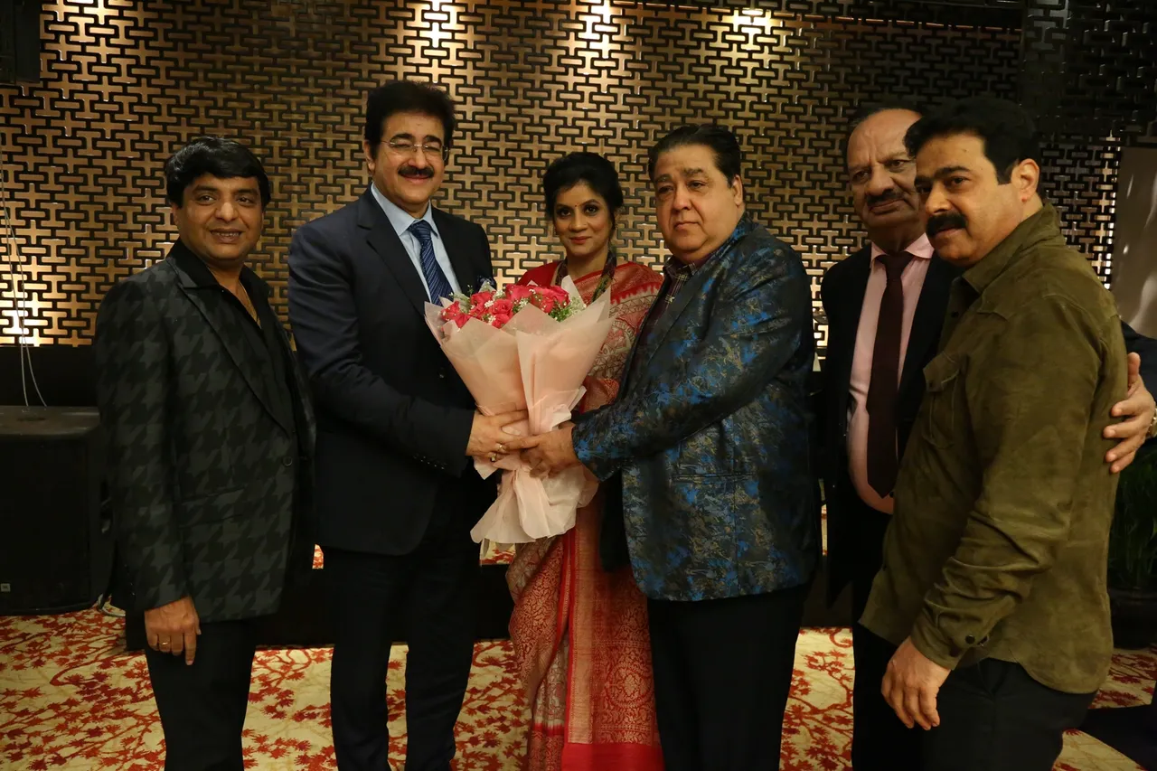 Shilpa Nigam honored in a program organized by Era Foundation