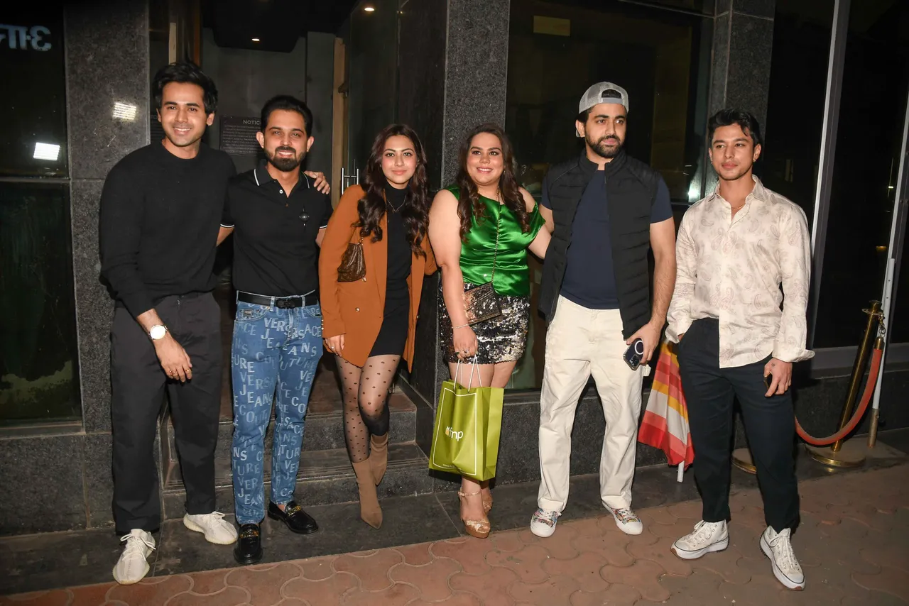 BLOW OUT THE CANDLES! Co-owner of the banner 4 Lions films & the youngest producer in the entertainment industry Karishma Jain celebrated her birthday with family & closest friends