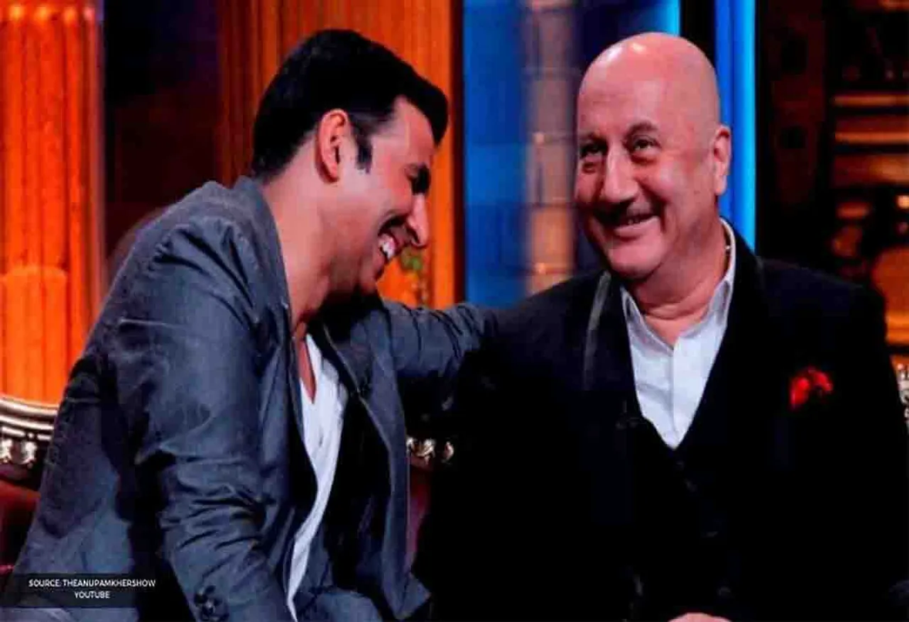 <strong>Akki loves Anupam Kher's biceps</strong>