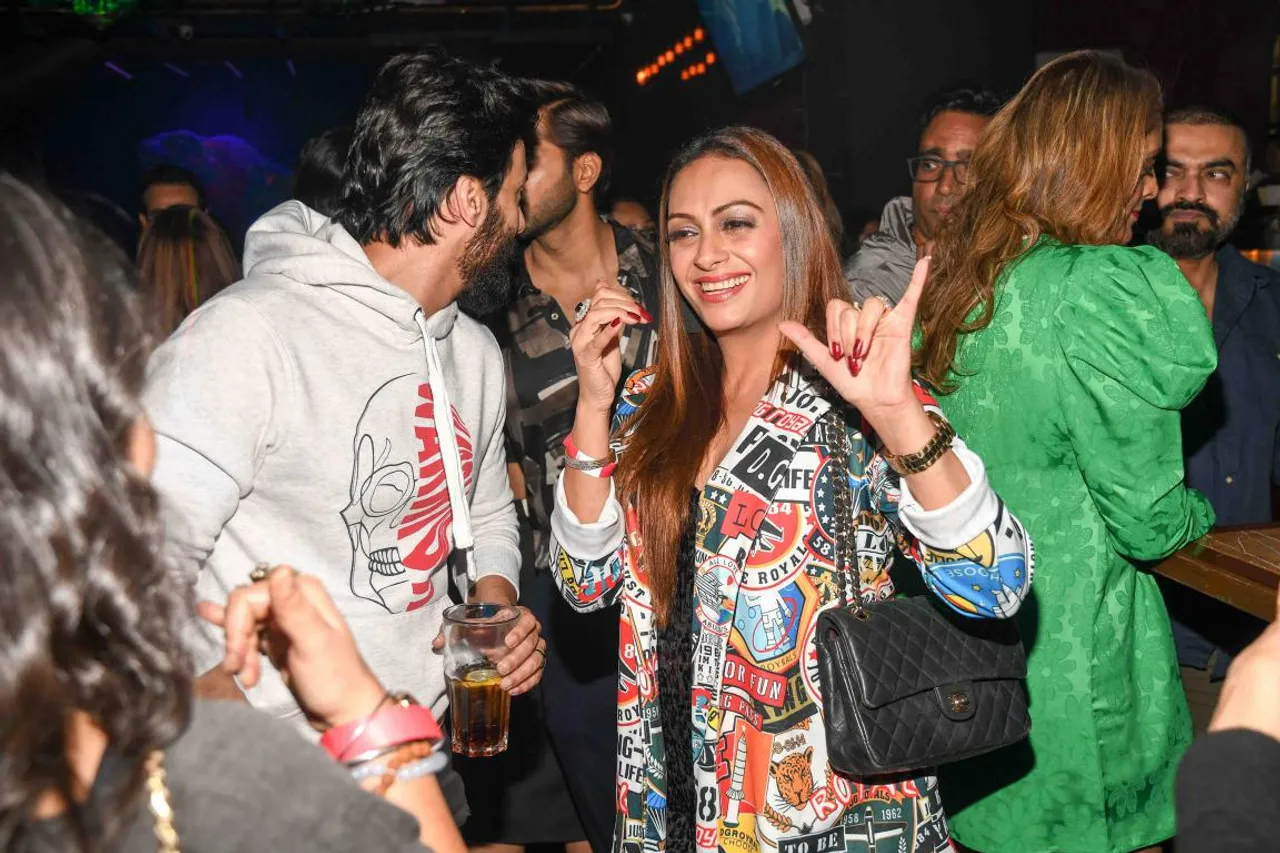 Dabbang Dulhania Rajesh ne chakhe chhapan Pakwaan!
