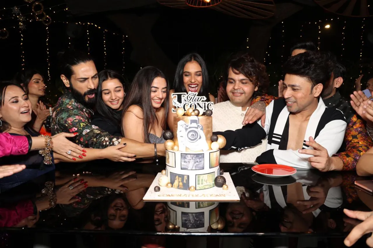 Celebrity Fashion Photographer AMIT KHANNA launches 2023 Calendar GLAR- ICONIC. Check out the pictures here!