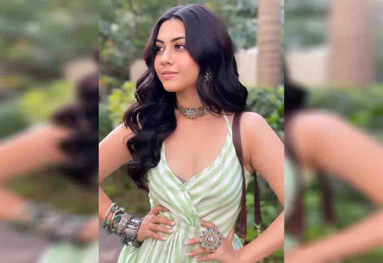 ”Grateful for everything in life” , says Reem Shaikh as she completes 13 glorious years in the industry