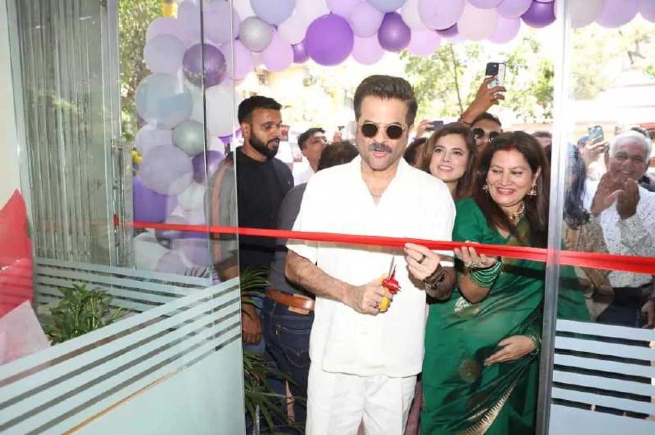 Anil Kapoor Inaugurated His Make Up Artist's Salon In Mumbai