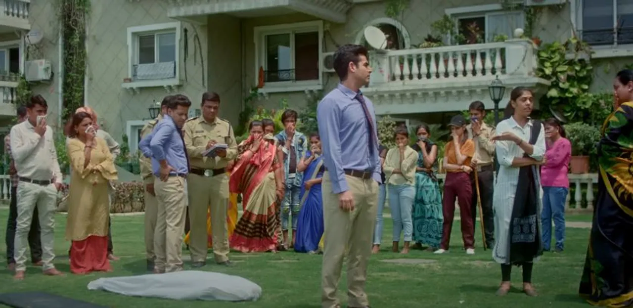 Captivating Song Kaun Laage Tu Kisi Ka by Swanand Kirkire (3)
