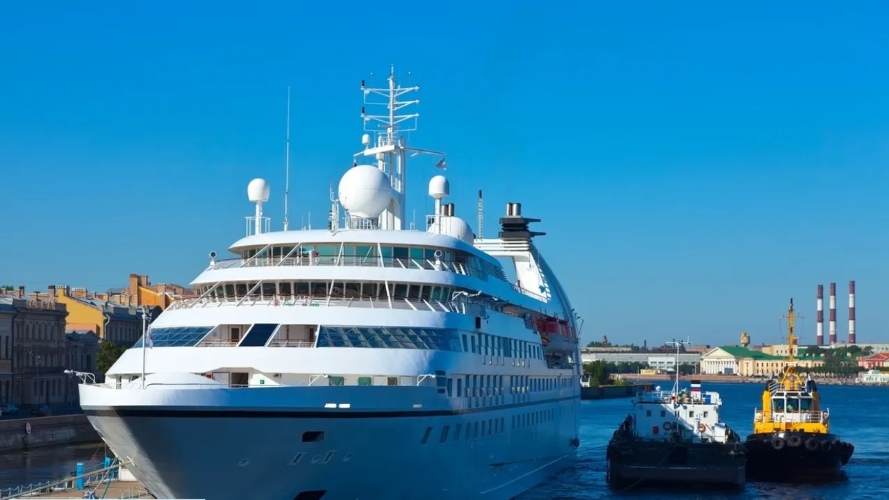 cruise tourism
