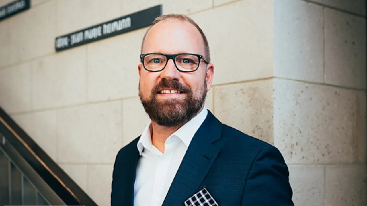 Tom Fecke - AVIAREPS 
