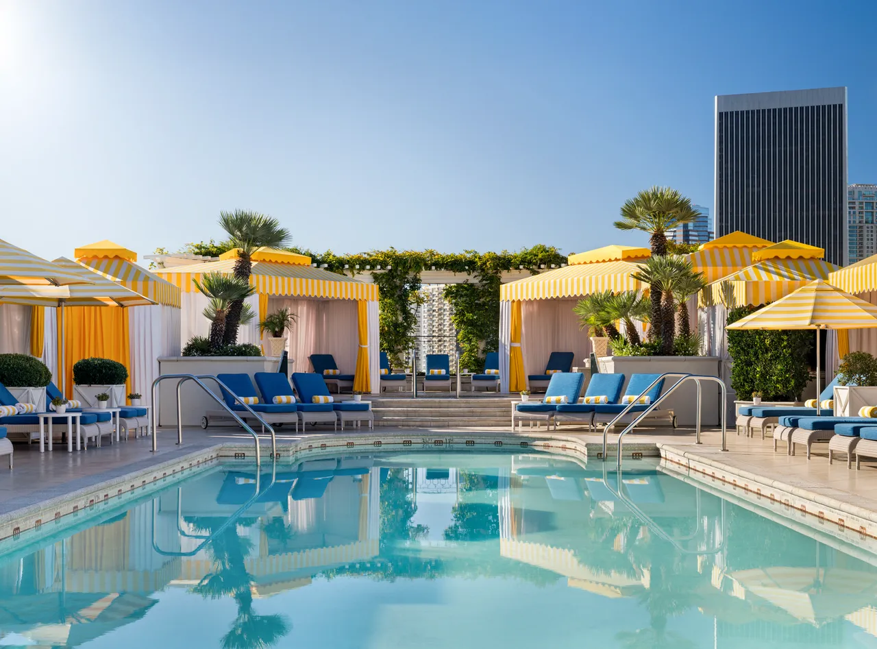 The Peninsula Beverly Hills Pool 2