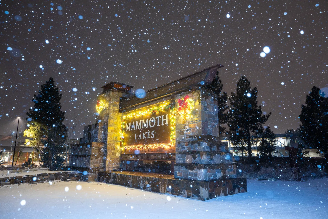 Mammoth Lakes Snow