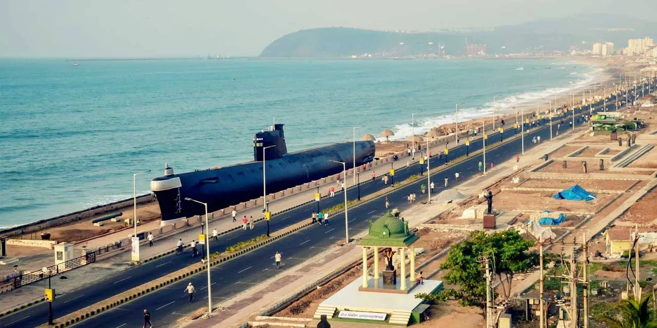 kurusura-submarine-museum vizag tourism