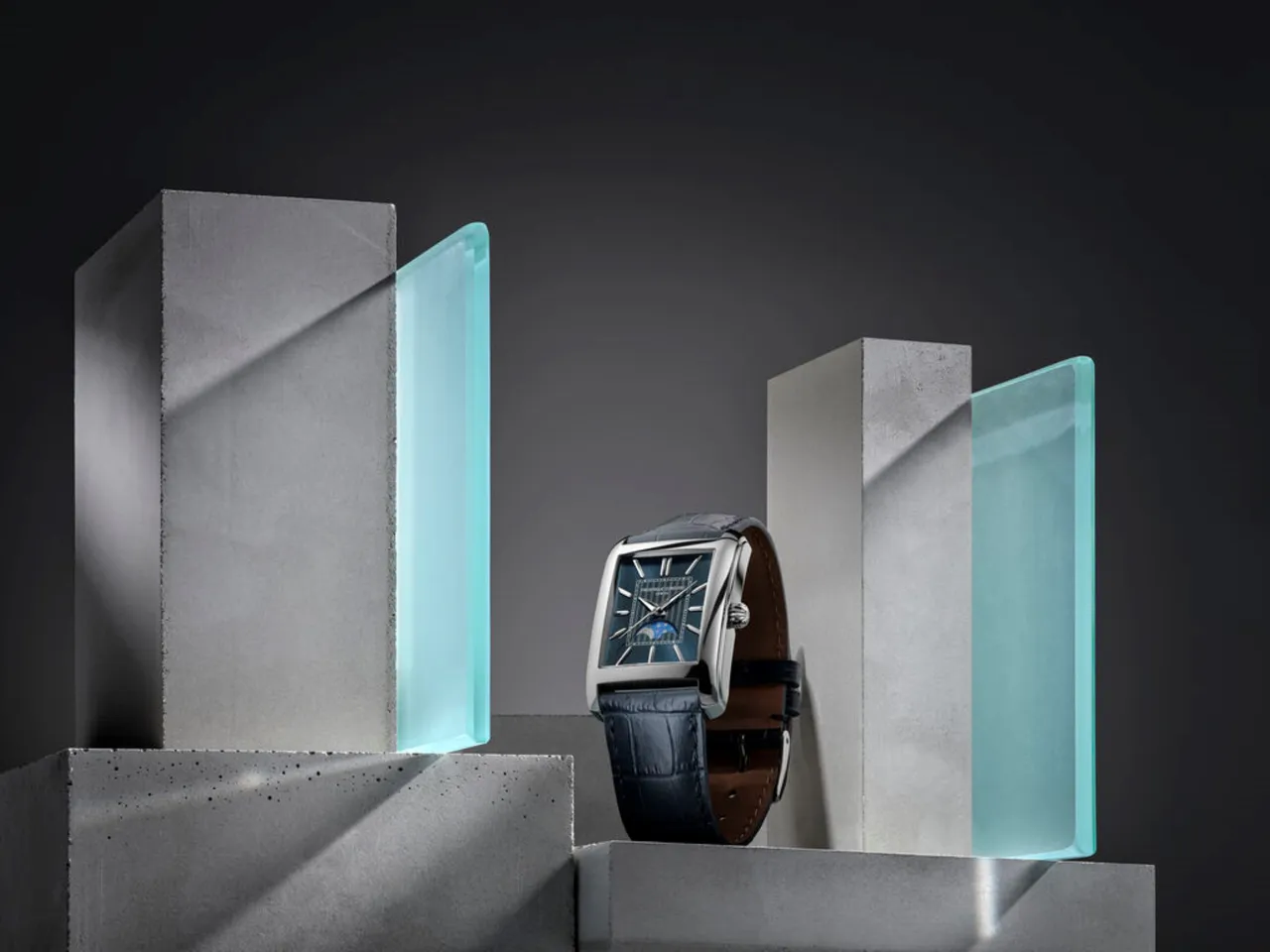 Classics Carrée Moonphase Automatic