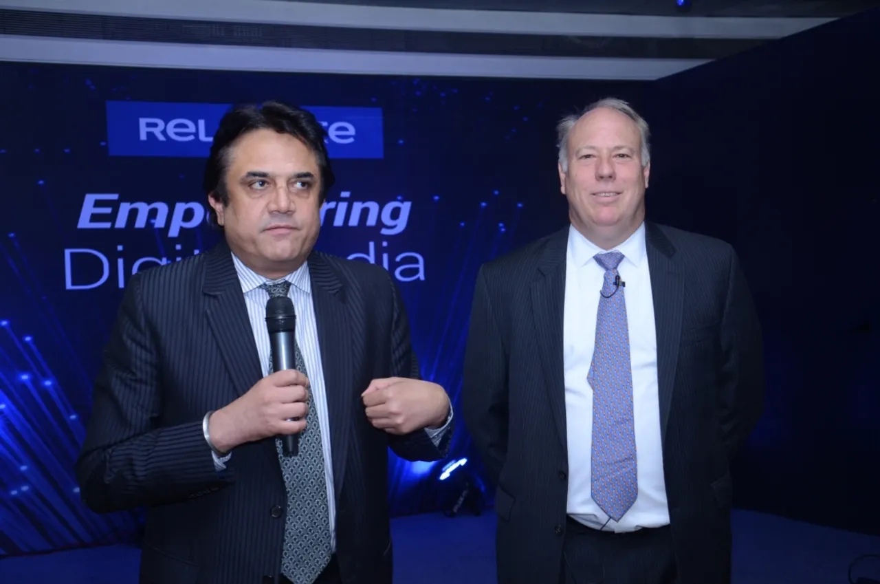 L R Deepak Khanna Head India Enterprise Business Reliance Communications Bill Barney Chief Executive Officer Reliance Communications Enterprise and Global Cloud Xchange. e