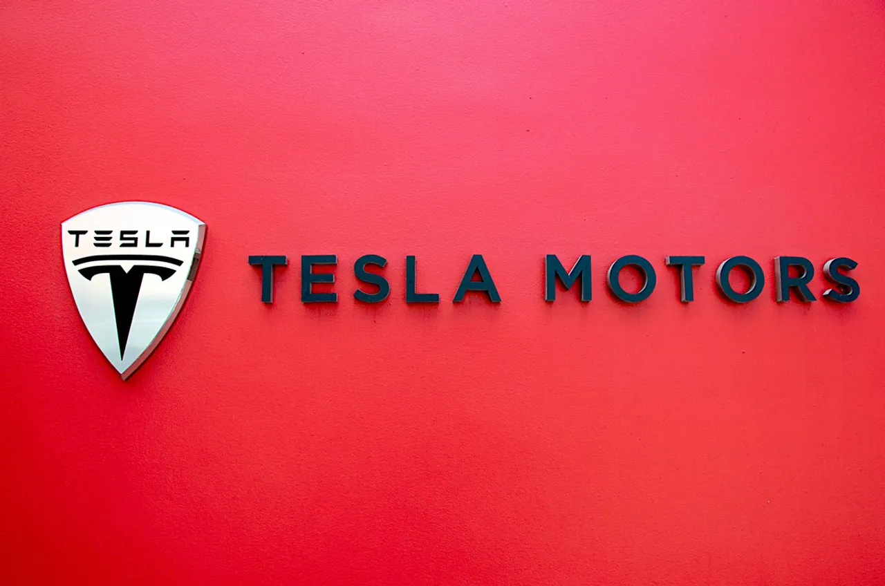 Tesla working on self driving tech for its electric semi truck