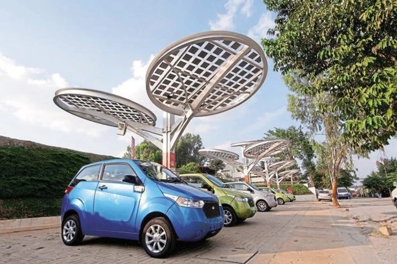 CIOL Mahindra Electric partners Zoomcar to prmote electric cars in India