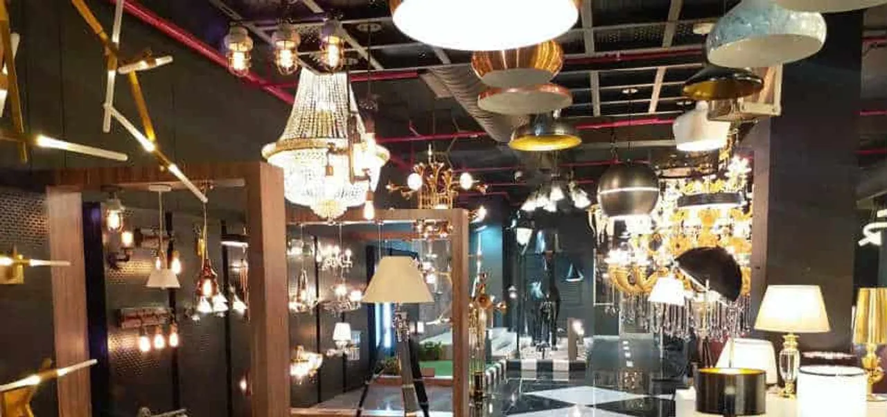 Build Track_Jaquar's Orientation Centre Wireless Lighting