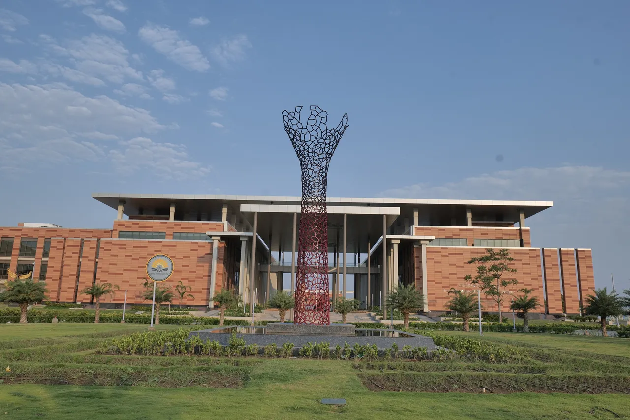 IIM Nagpur launches 8th batch of Senior Management Programme to empower professionals with strategic insights & leadership skills