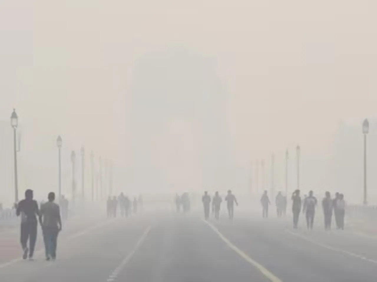 Delhi air pollution: AQI touches 500 (severe plus); schools, DU colleges go online