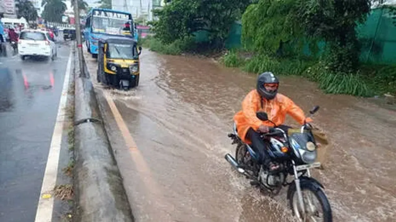 Holiday declared for educational institutions in Thrissur and Kasaragod districts for Tuesday