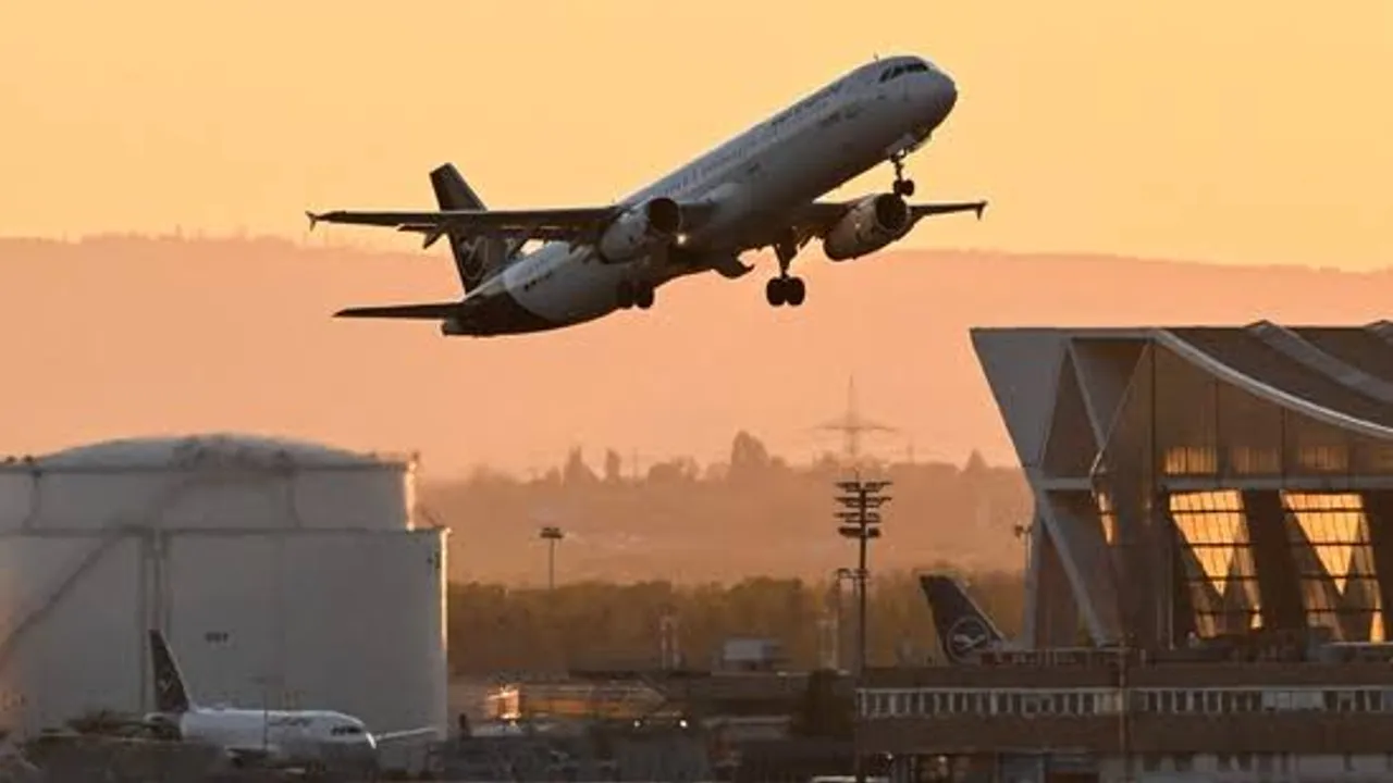 International Airlines avoiding Pakistan Airspace amid India tensions