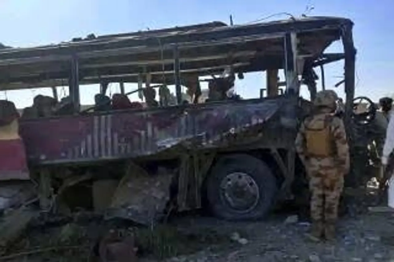 Suicide car bomb rams into school bus in Pak's Balochistan, 4 children killed