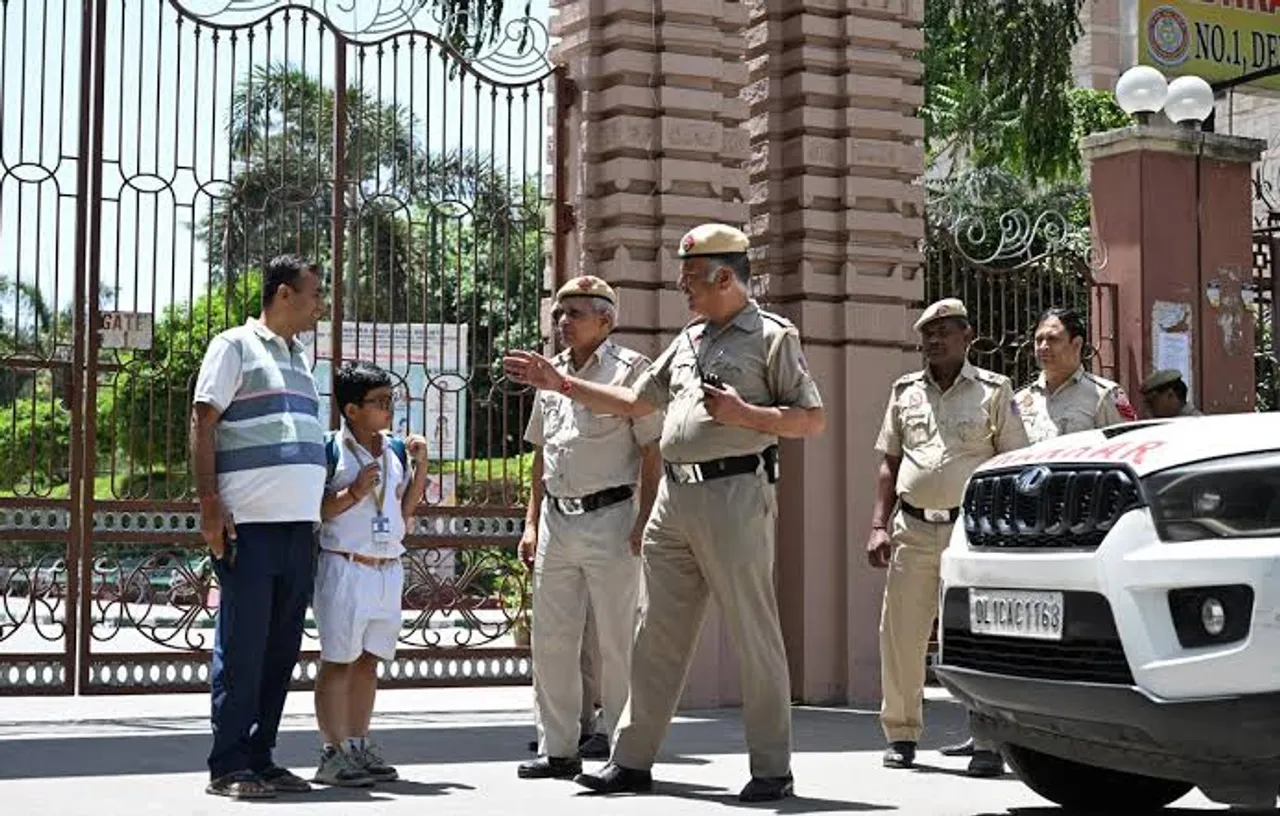 Ahmedabad school receives bomb threat via e-mail, no explosives found