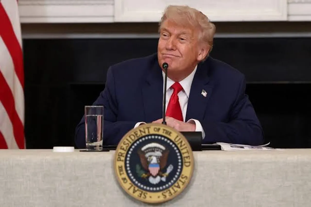 Trump reports hundreds of millions of dollars from crypto, golf, licensing fees
