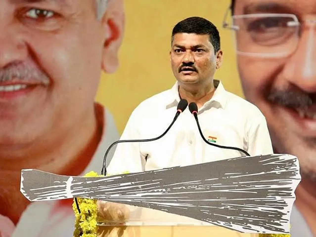 AAP MLA Umesh Makwana resigns as whip, party suspends him for five years